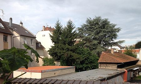 Duplex en attique de 68 m2 avec terrasse et jardin partagé plein Sud, au coeur de Cronenbourg